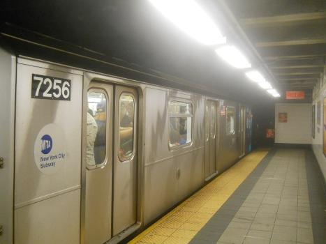 R142A 7256 on the 6 Train at 77th Street