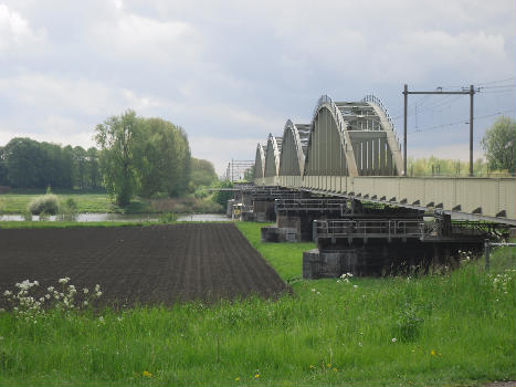 Eisenbahnbrücke Ravenstein