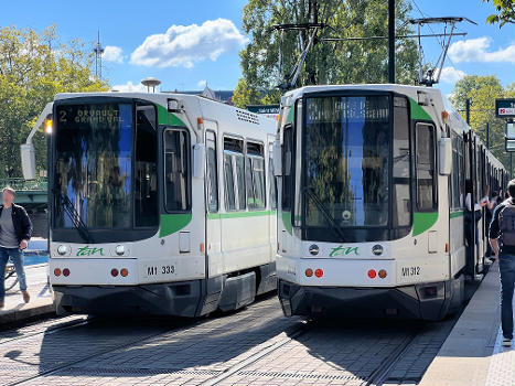 Rames de la ligne 2, station Saint-Mihiel du tramway de Nantes, Nantes.