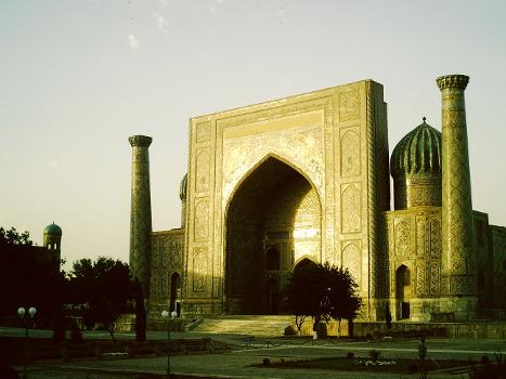 Shir-Dar Madrasah