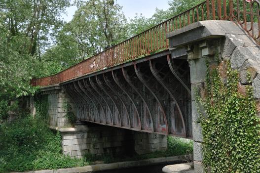 Oudan Canal Bridge