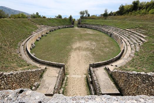 Amphitheater von Alba Fucens