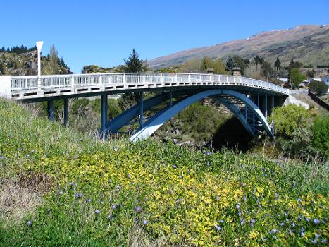 Road bridge crossing the Clutha River at Roxburgh, New Zealand