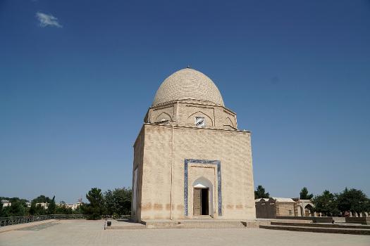 Ruhabad-Mausoleum