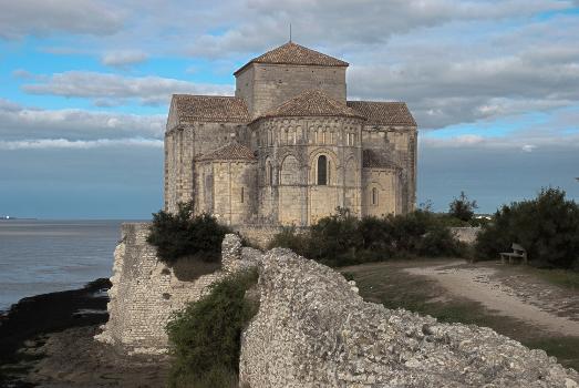 Église Sainte-Radegonde de Talmont-sur-Gironde