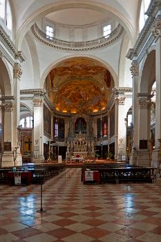 Church of San Pietro di Castello, Venice : The transept and the choir