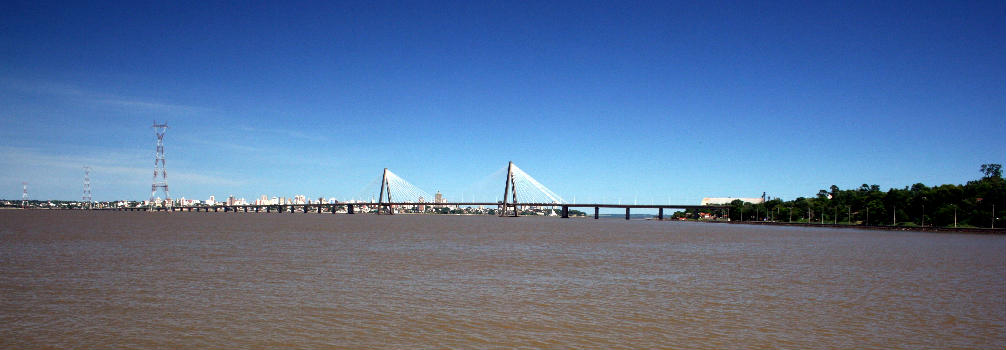 San Roque González de Santa Cruz bridge over the river Paraná in Encarnación, Paraguay