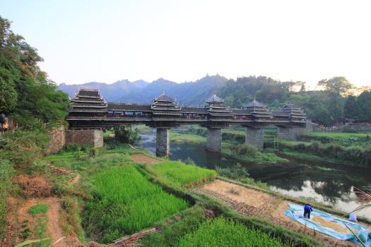 Yongji-Brücke Chengyang