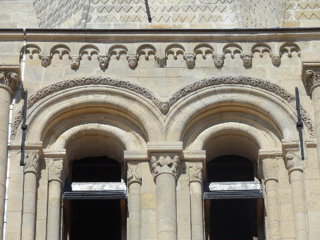 L'église Saint-Pierre-et-Saint-Paul de Sarcelles après sa restauration en 2014-2015 - voir titre.