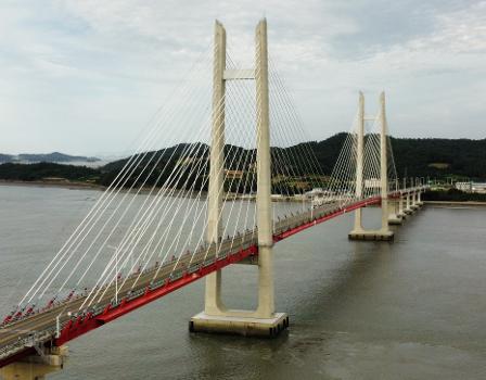 Zweite Imja-Brücke