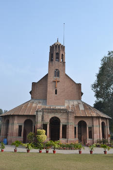 Saint Andrew's Church, Lahore front