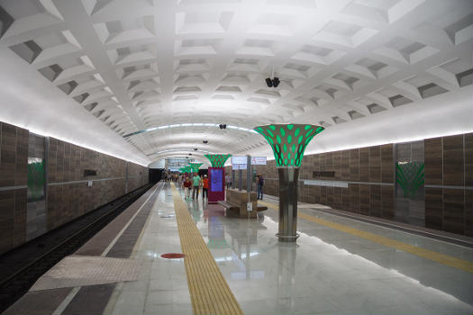 Imänlek/Dubravnaya Metro Station