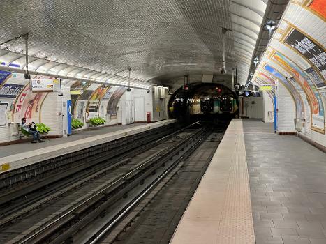 Station Mairie des Lilas de la ligne 11 du métro de Paris, Les Lilas.