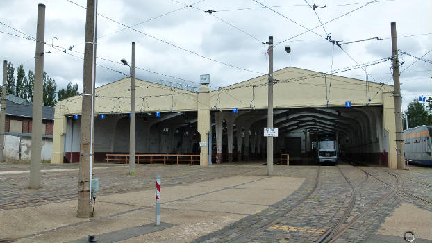 Denkmalgeschützte Straßenbahnhallen in Dölitz, Leipzig