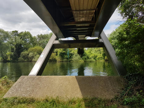 Summerleaze Footbridge