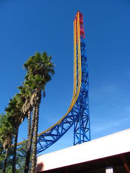 Superman: Escape from Krypton's tower at Six Flags Magic Mountain