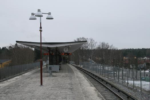 Tallkrogen, Stockholm Metro station