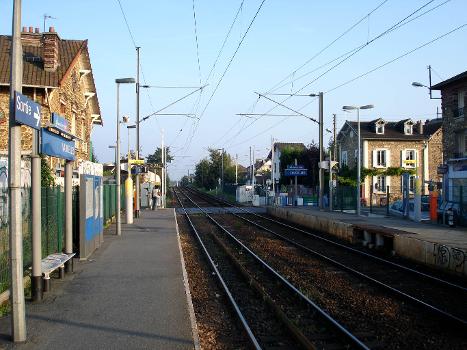 Vaucelles Station