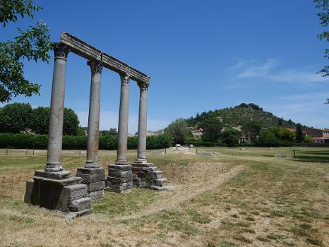 Temple d'Apollon à Riez - Situation