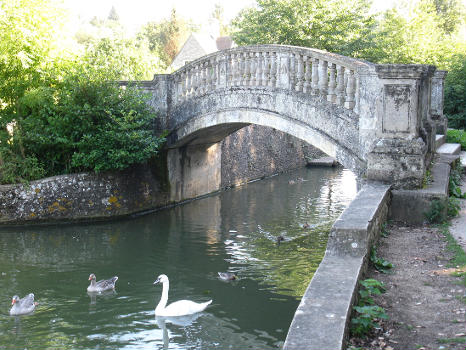 The Desborough Bridge at Iffley Lock 