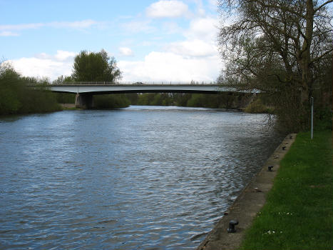 M3 Chertsey Bridge