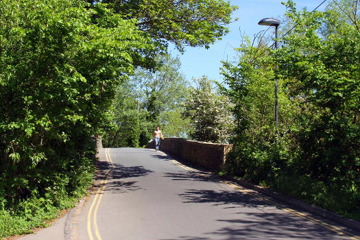 The road over Wolvercote Bridge 