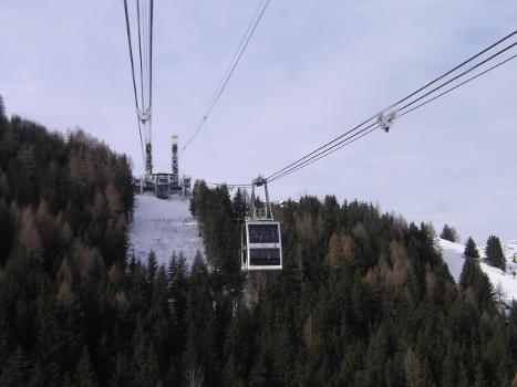 The Vanoise Express is the worlds largest cable car, a double decker, that can hold over 200 people, it links Vallandry Les Arcs with La Plagne