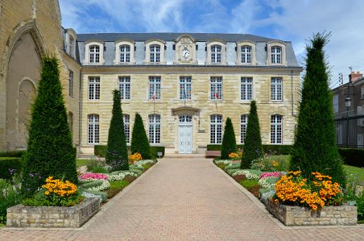 Hôtel de Ville, ancienne abbaye Saint-Laon - Thouars, Deux-Sèvres