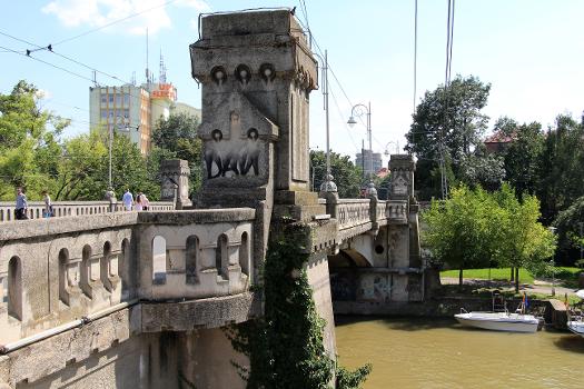 Pont Mitropolit Saguna