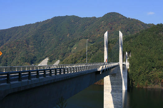 Tokunoyamahattoku-Brücke