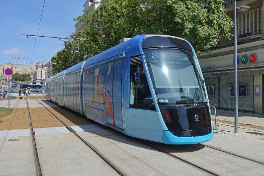 Rame inaugurale du tramway de Caen avenue du Six-Juin, le 27 juillet 2019