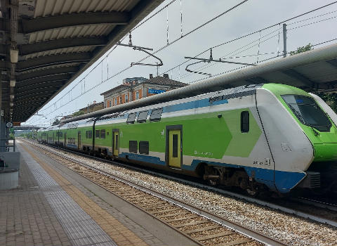 Trenord S8 Train Caravaggio at Olgiate-Calco-Brivio railway station headed to Lecco