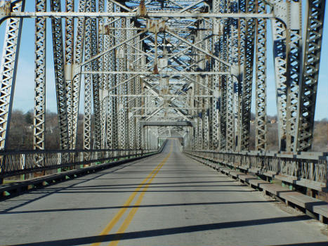 South Omaha Veterans Memorial Bridge