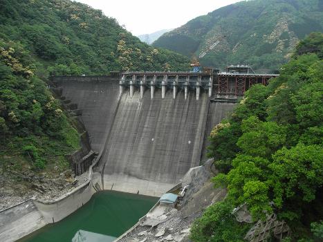 Tsukabaru Dam