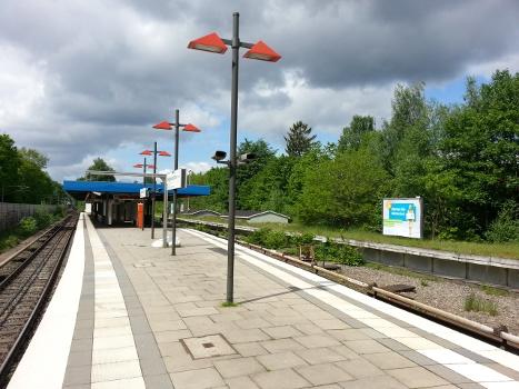 Sengelmannstraße Metro Station
