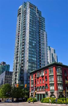Venus residential tower in Vancouver