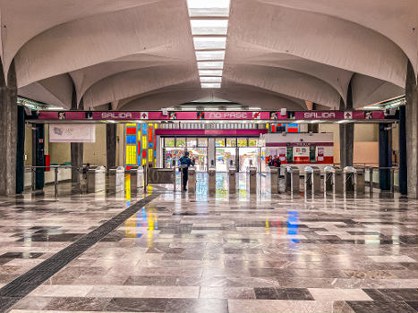 Metrobahnhof Candelaria