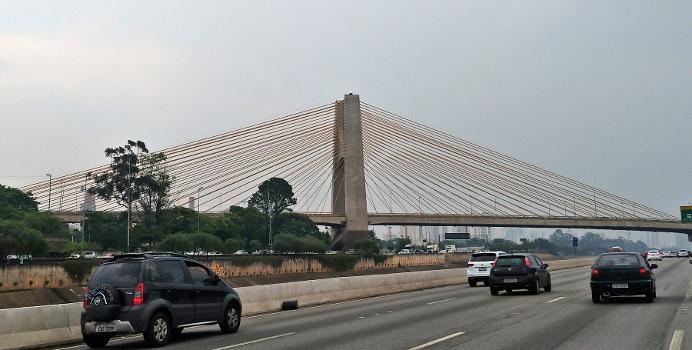 Partial view of the Governador Orestes Quércia Bridge seen from of the Marginal Tietê, in São Paulo city, Brazil.
