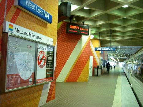 Platform and interior of West Lake MARTA station