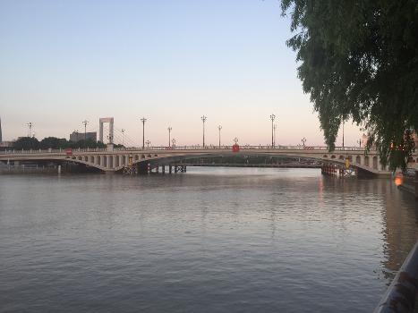 Pont Xinjiang