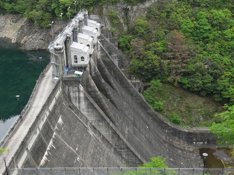 Yanase Dam (Ehime)