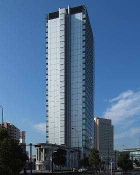 Yokohama Island Tower, at Yokohama Kanagawa Japan : Design by Fumihiko Maki in 2003.