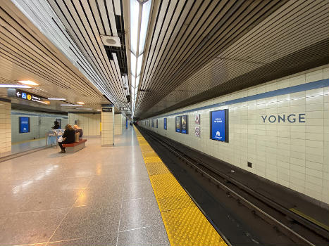 Metrobahnhof Bloor-Yonge