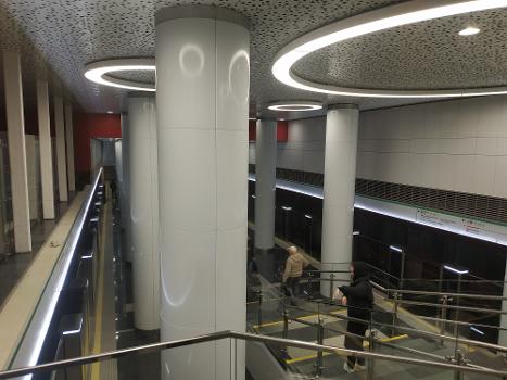 Metrobahnhof Jubiliejnaja plošča