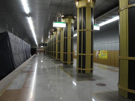 Station de métro Zolotaya Niva