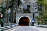 Tunnel du sixième virage en lacet de la Strada dei Cento Giorni