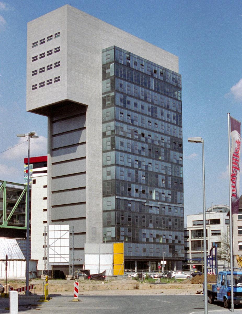 DOCK (Düsseldorf, 2002) 