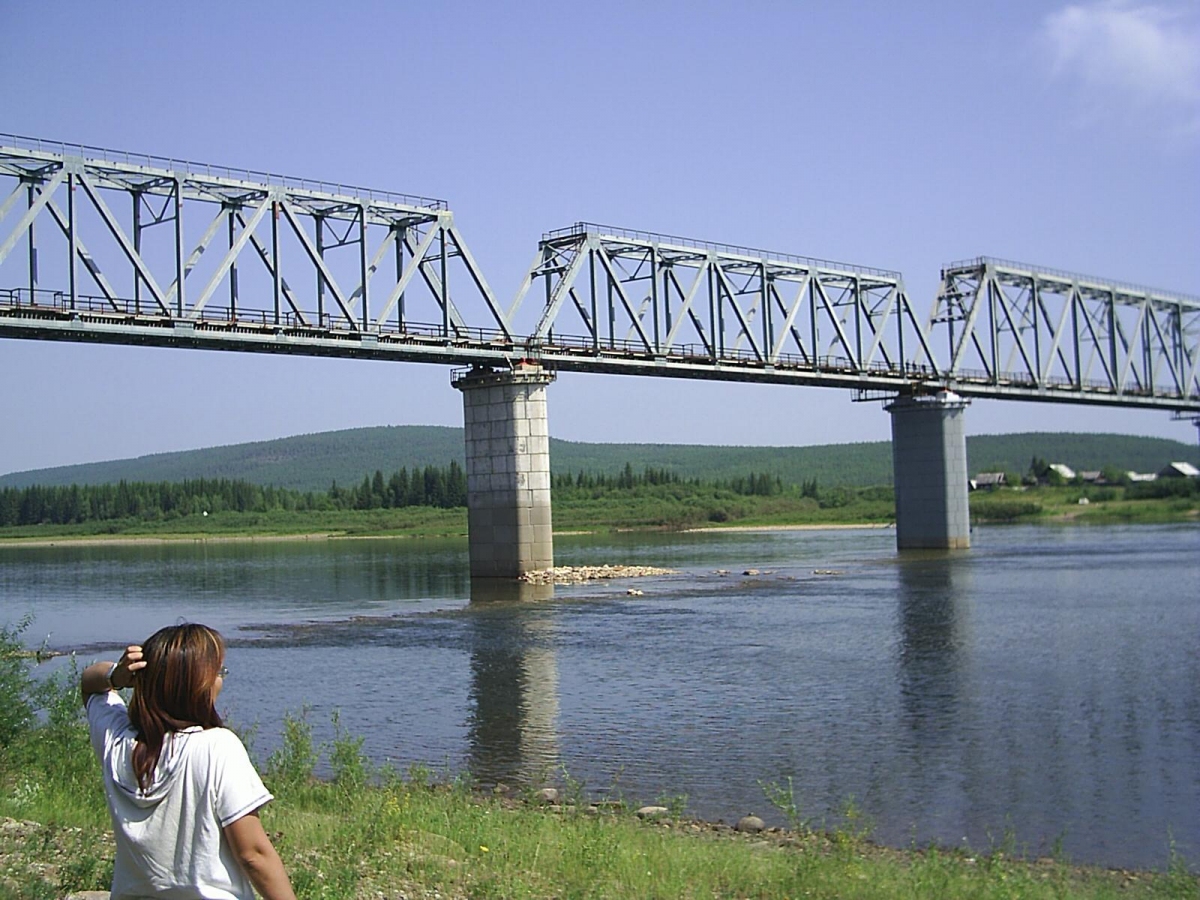 Pont ferroviaire sur l'Aldan 