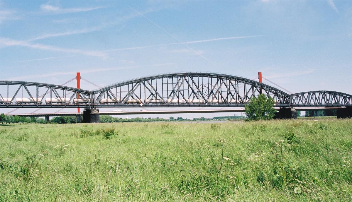 Haus-Knipp-Brücke, Duisburg 