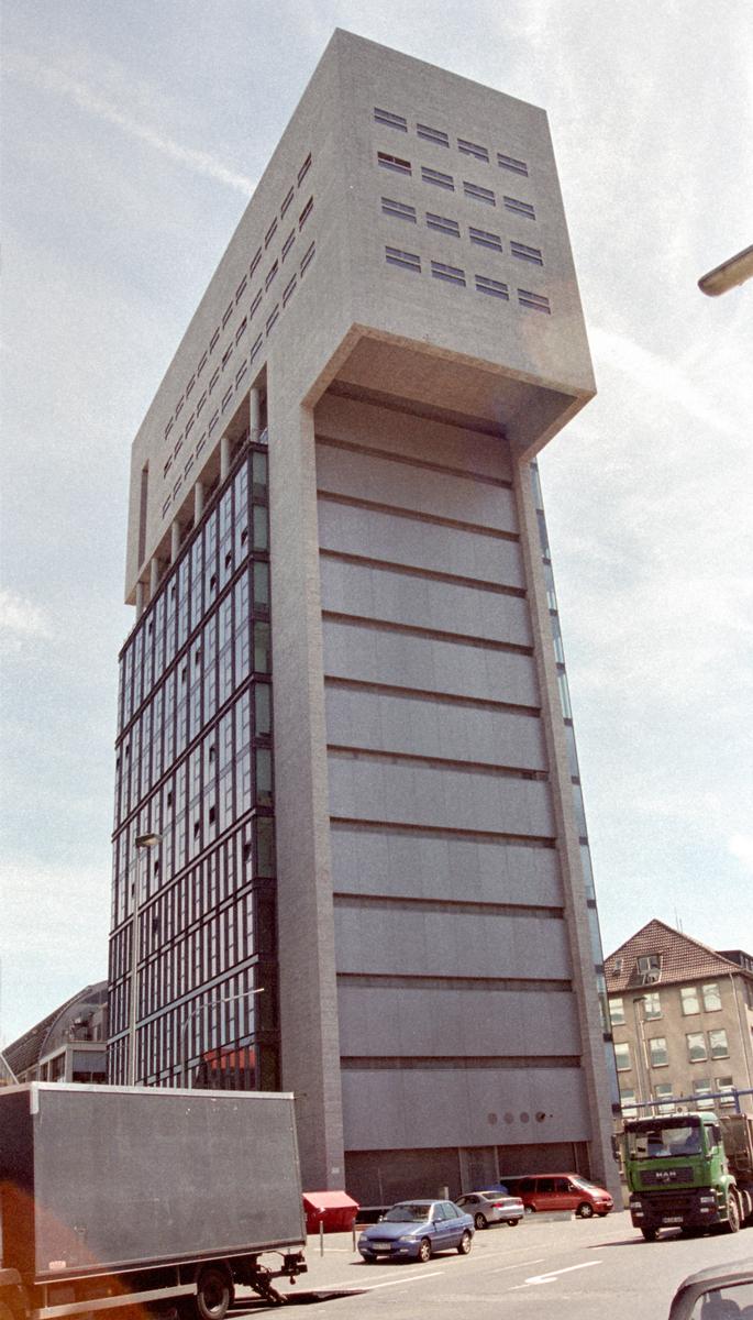 DOCK (Düsseldorf, 2002) 